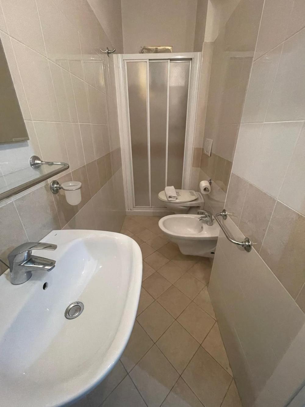 Hotel Vienna Rivazzurra Римини Екстериор снимка